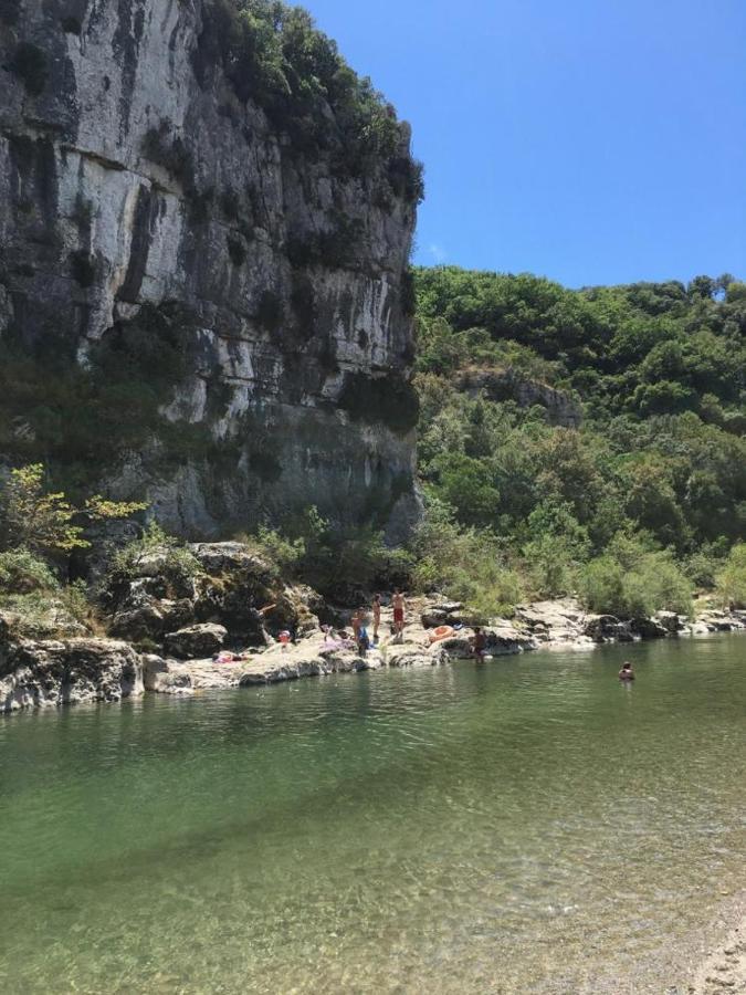 Retour Aux Sources Villa Sauve Екстериор снимка