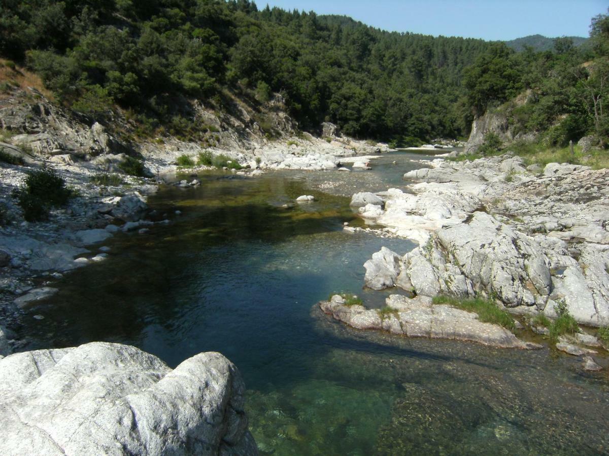 Retour Aux Sources Villa Sauve Екстериор снимка